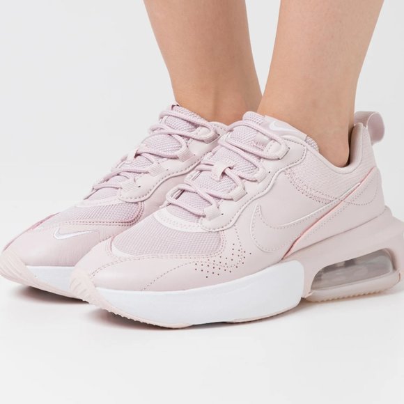 Nike Pink Air Max Verona Shoes - Womens size 6.5 - Picture 1 of 6